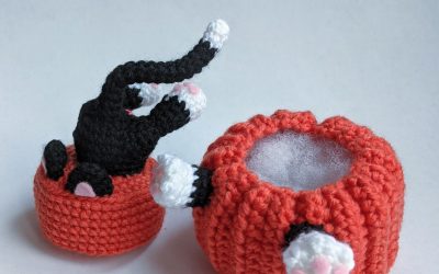 Snom (Pokemon) Amigurumi Crochet Pattern - Sir Purl Grey