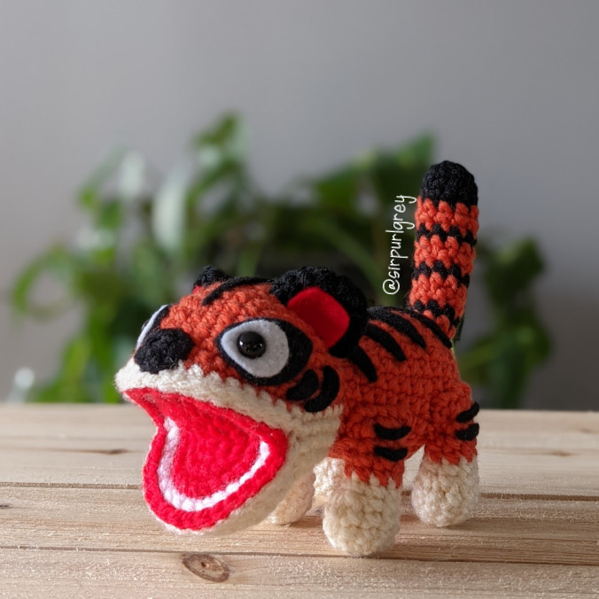 Paper Tiger (Animal Crossing) Amigurumi Crochet Pattern